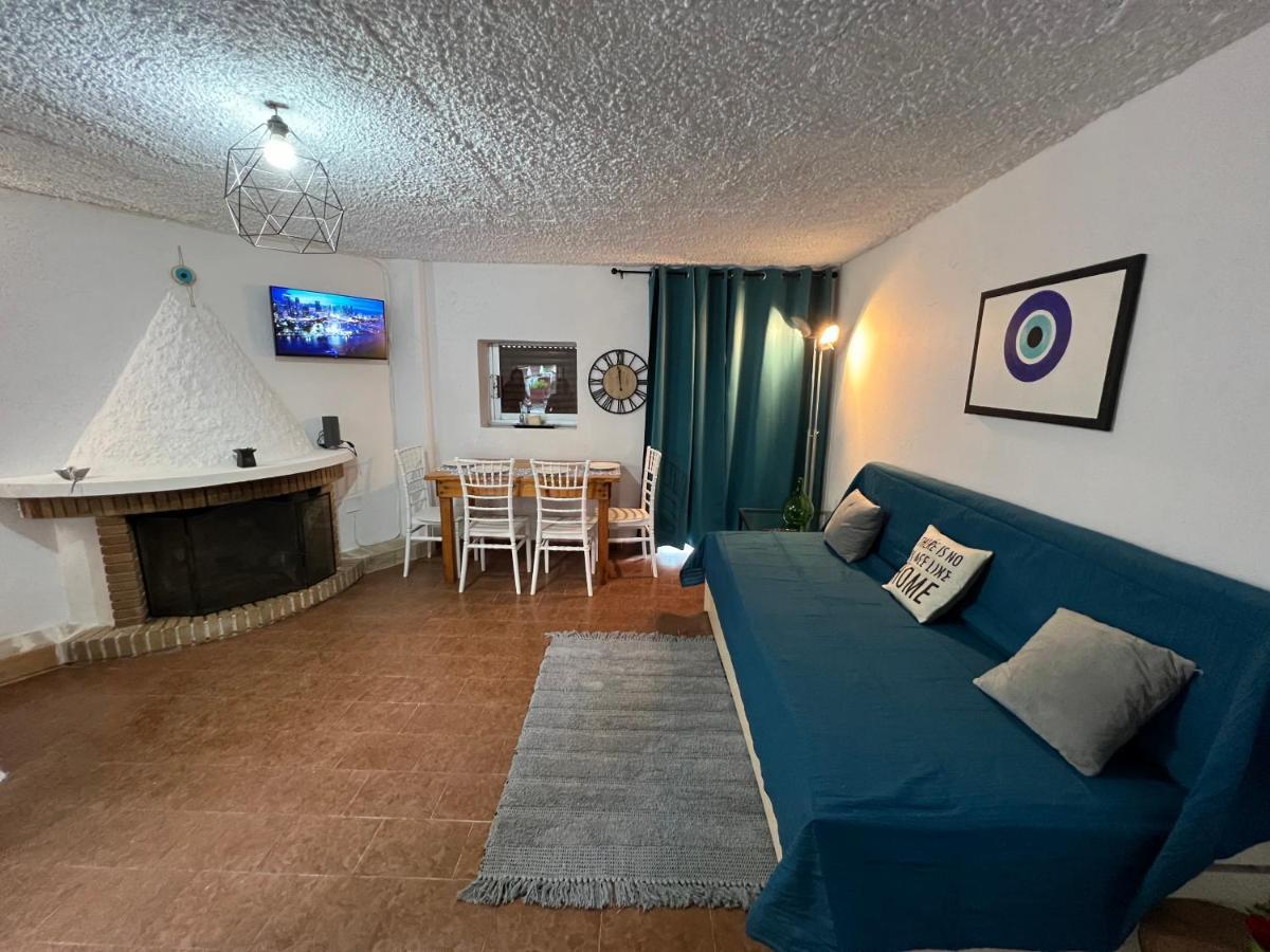 Ciel Apartment, 5 Minutes Walk From Ipsos Beach! Ngoại thất bức ảnh